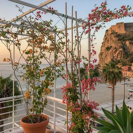 Il Tramonto Apartment Scilla